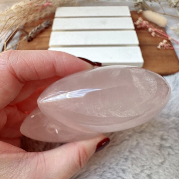 Gorgeous Rose Quartz Double Heart Carving - Picture 6 of 8